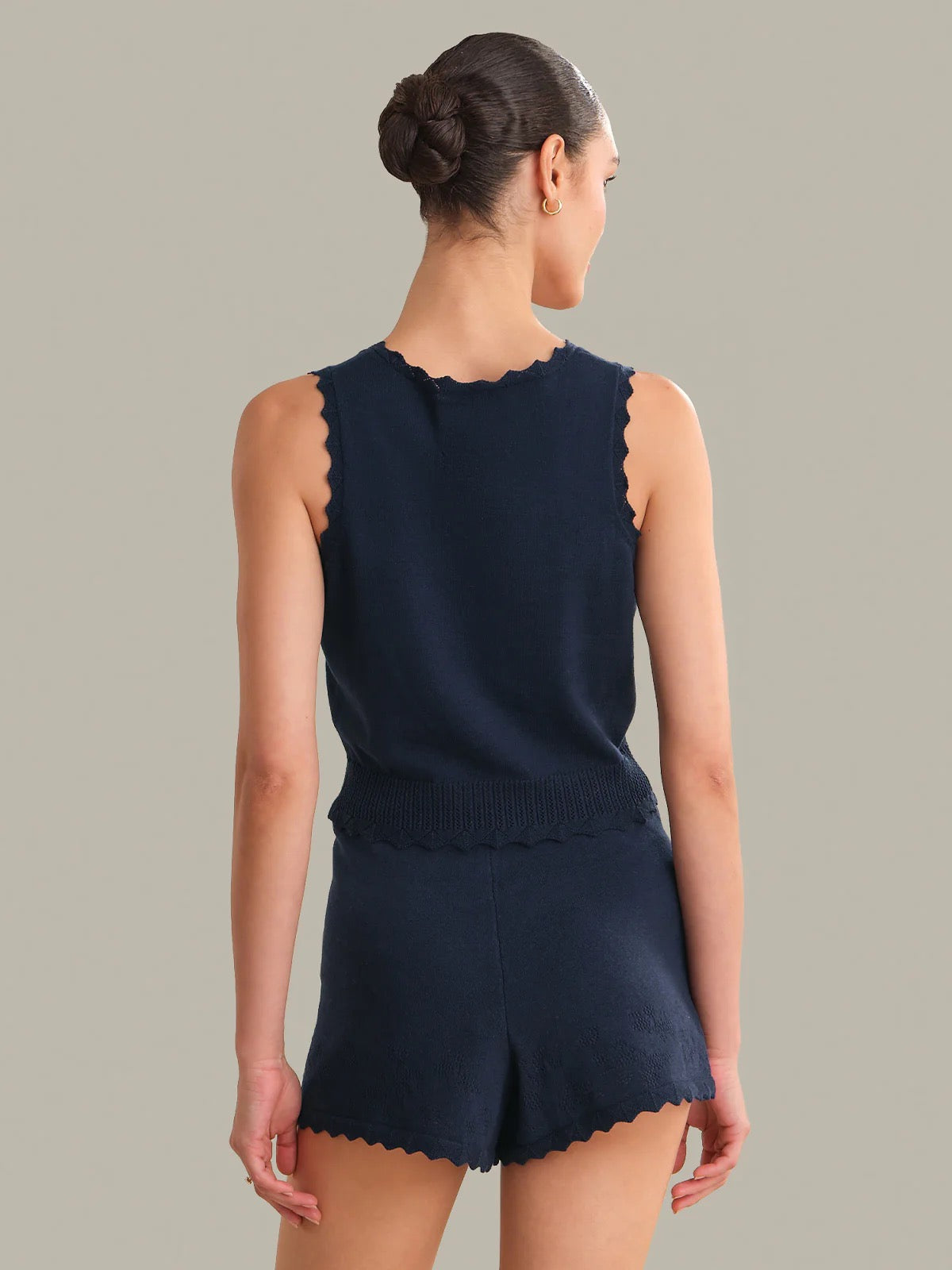 525 America Women's Valentina Button Down Sleeveless Top