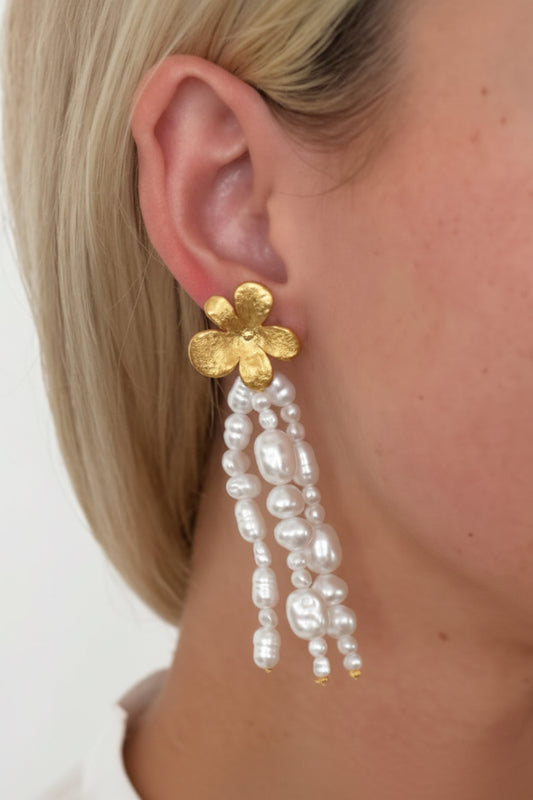 Chansutt Pearls Aloha Earrings
