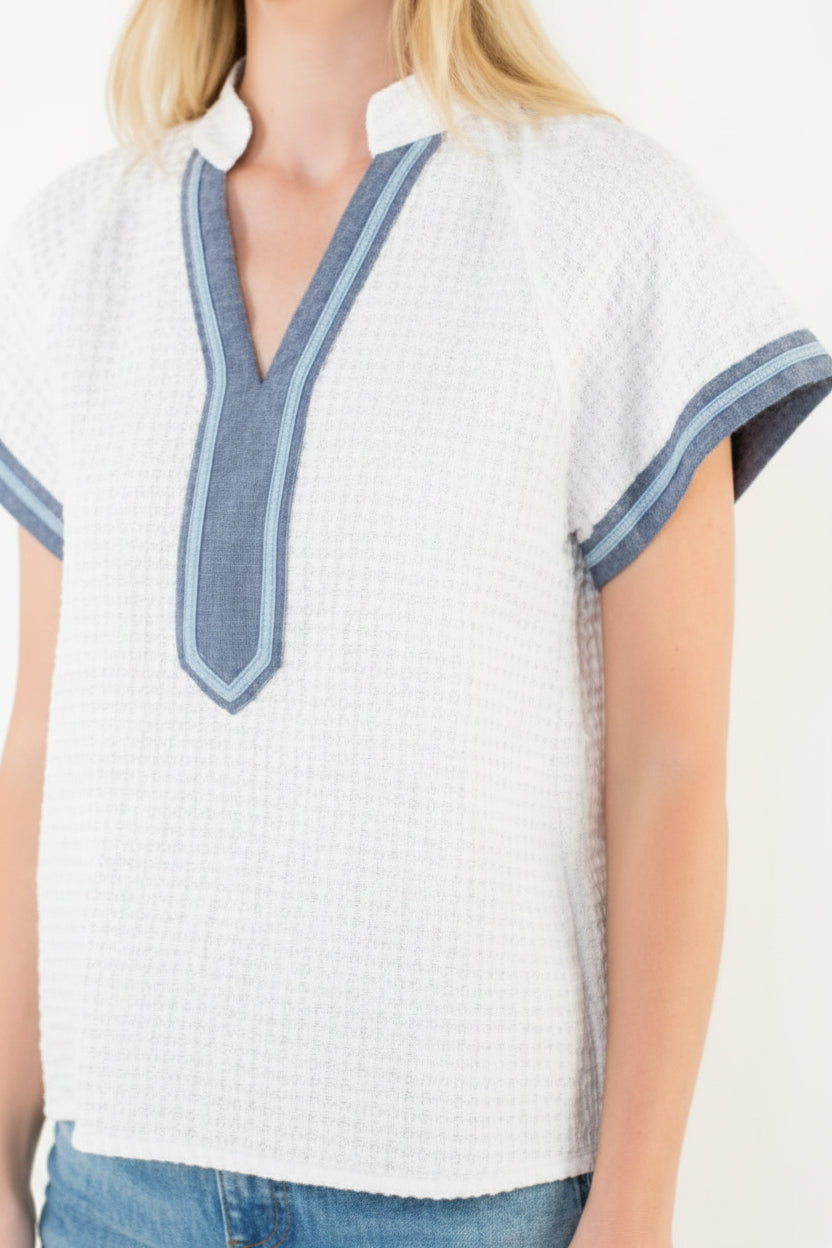 THML Short Sleeve Textured V-Neck Top
