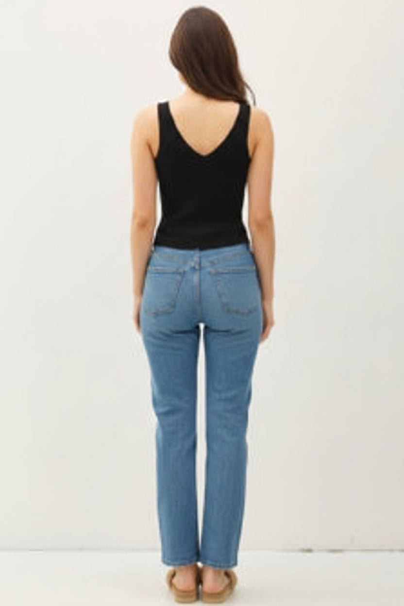 Be Cool Basic V-Neck Tank